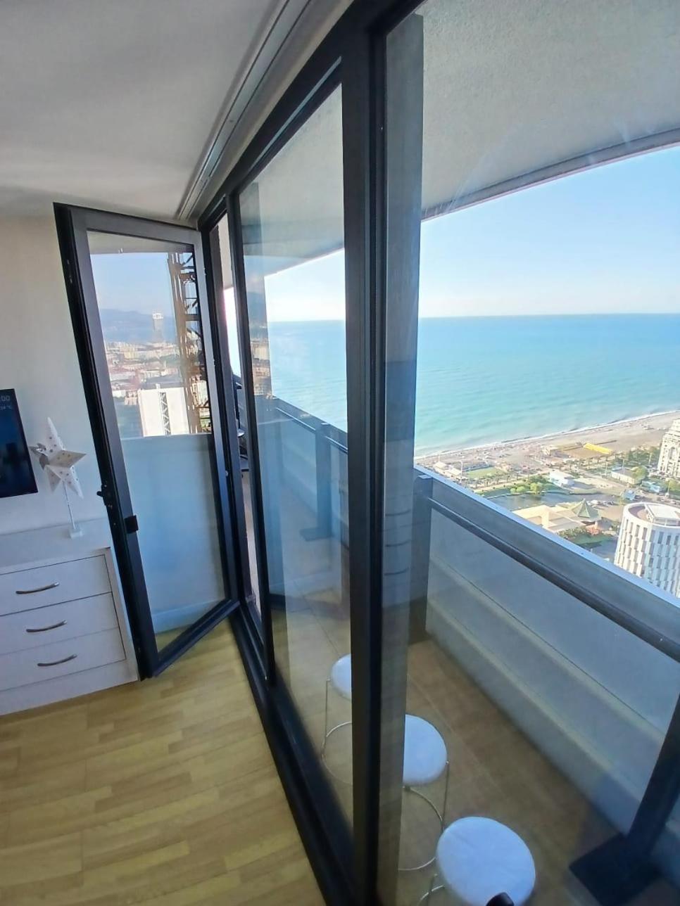 Natalia -Apartments In - Orbi City Батуми Экстерьер фото