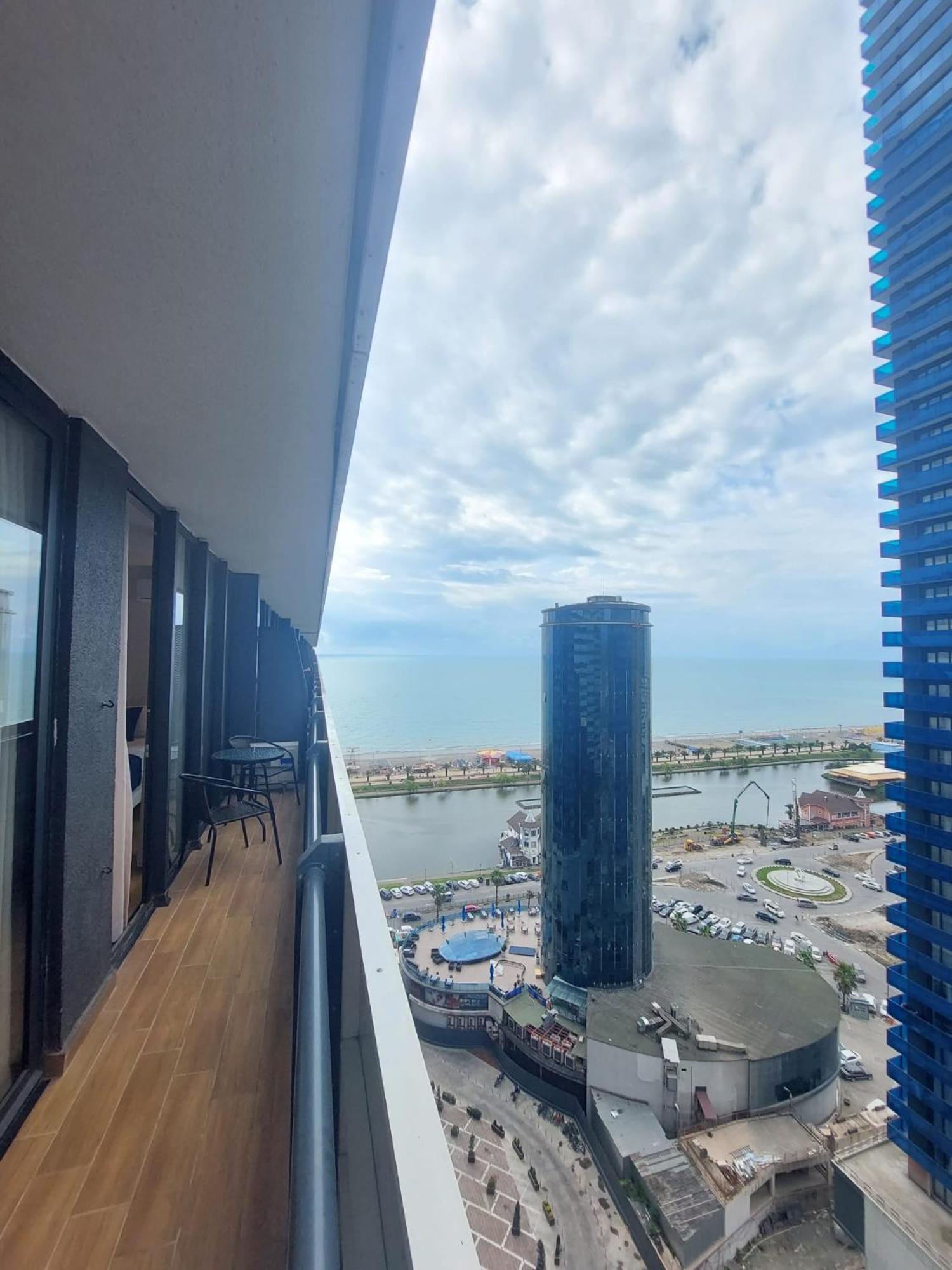 Natalia -Apartments In - Orbi City Батуми Экстерьер фото