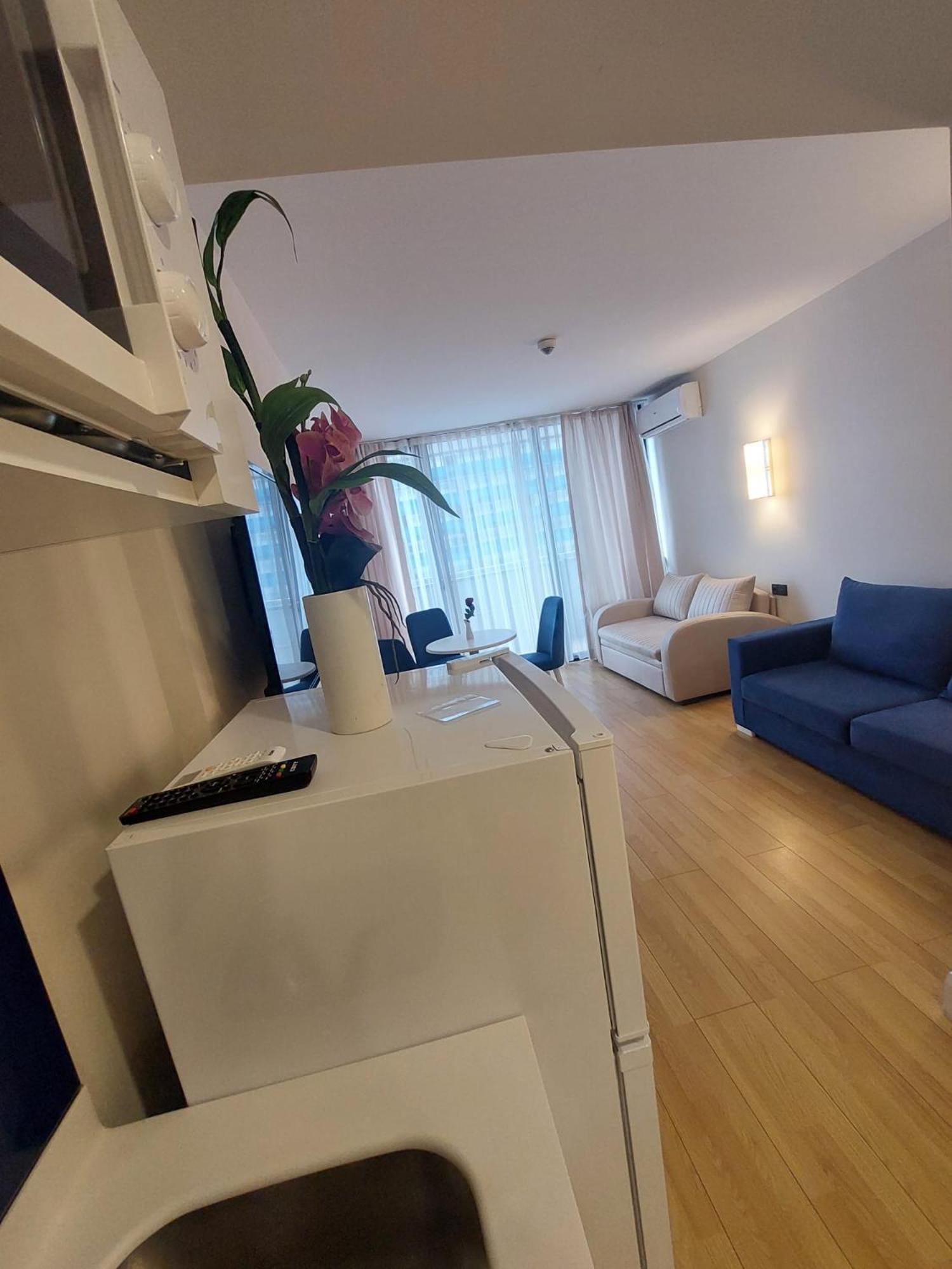 Natalia -Apartments In - Orbi City Батуми Экстерьер фото